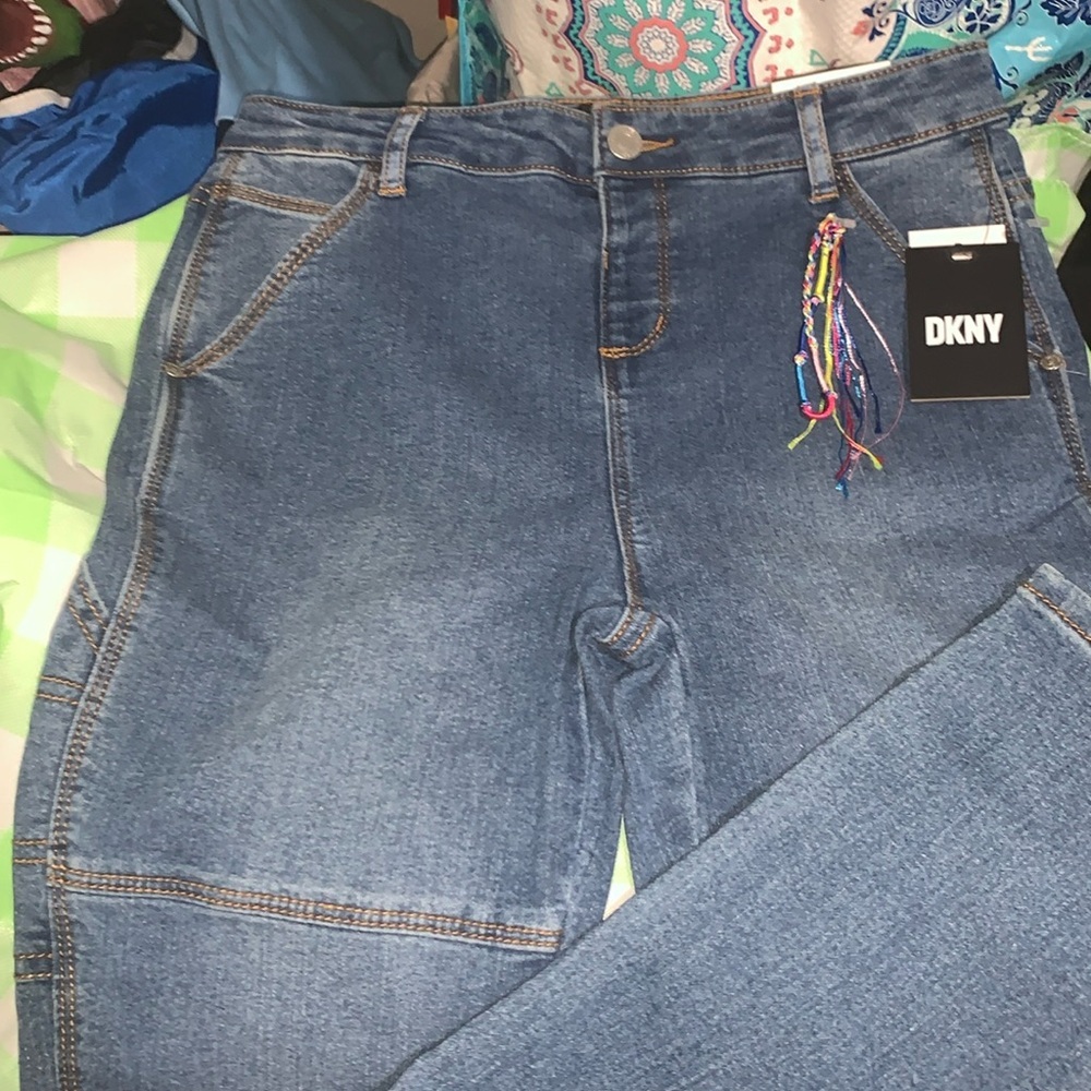 DKNY- jeans
